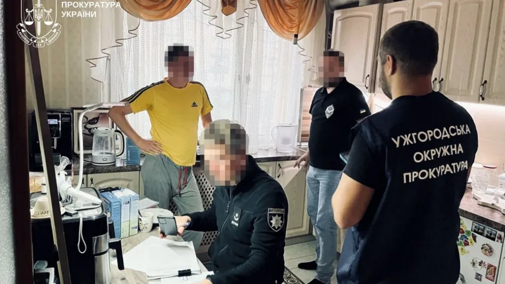 В Ужгороді викрили схему розтрати коштів на ремонт поліклініки для переселенців