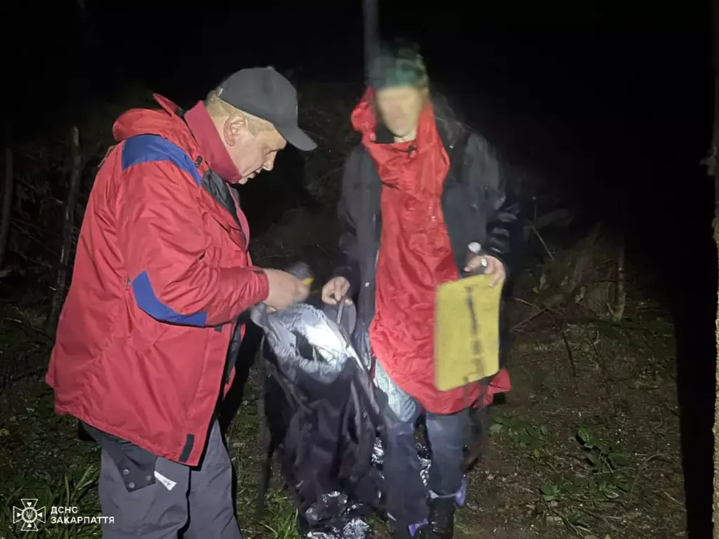 На Закарпатті врятували туриста з Києва, який чотири дні блукав у Карпатах