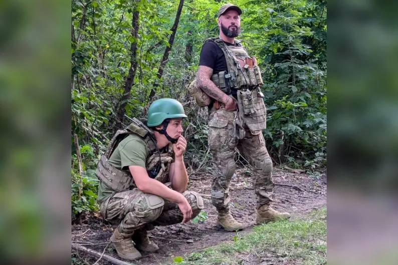 «Коли зір повертається вдруге, дивишся на світ інакше»: історія бійця «Ахіллеса» Михайла Філоненка, який пережив важке поранення і написав понад 20 книжок