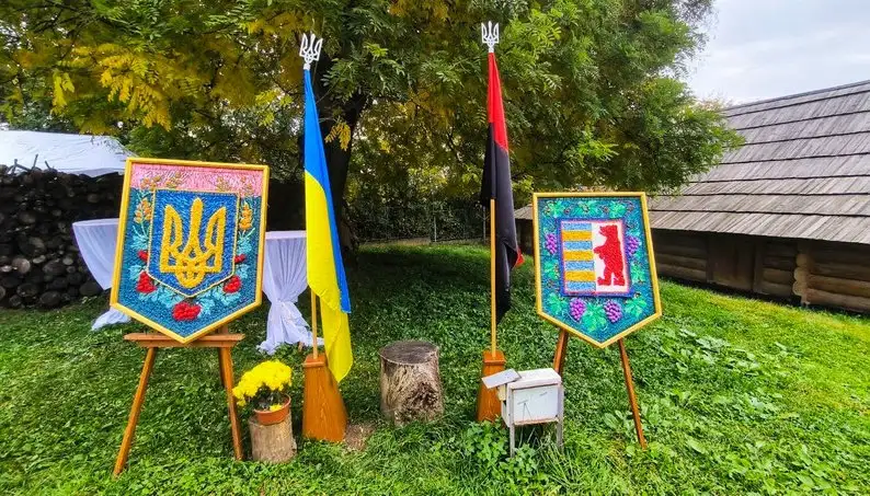 В Ужгороді відбулася акція «Жива спадщина»: громади Закарпаття презентували традиції, ремесла та народні звичаї