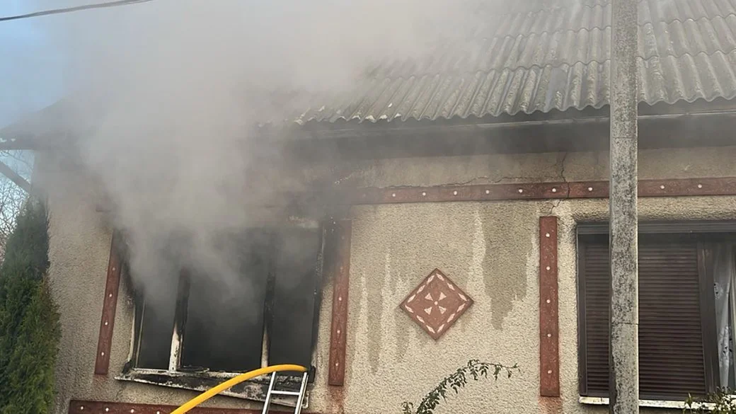 На Закарпатті під час пожежі в житловому будинку загинула молода жінка