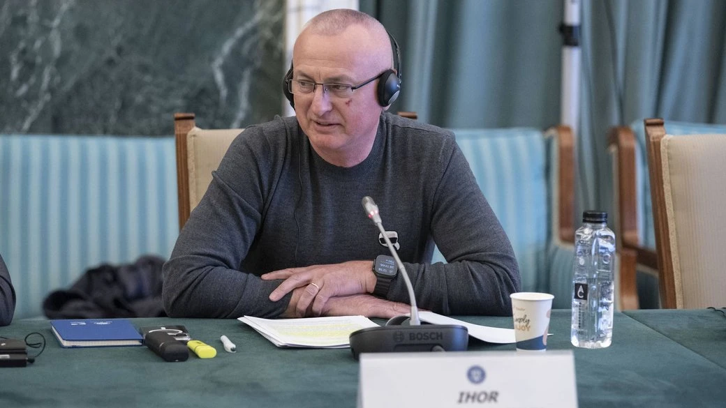 Керівника міграційної служби на Закарпатті підозрюють у поїздках за кордон із сім’єю під прикриттям відряджень