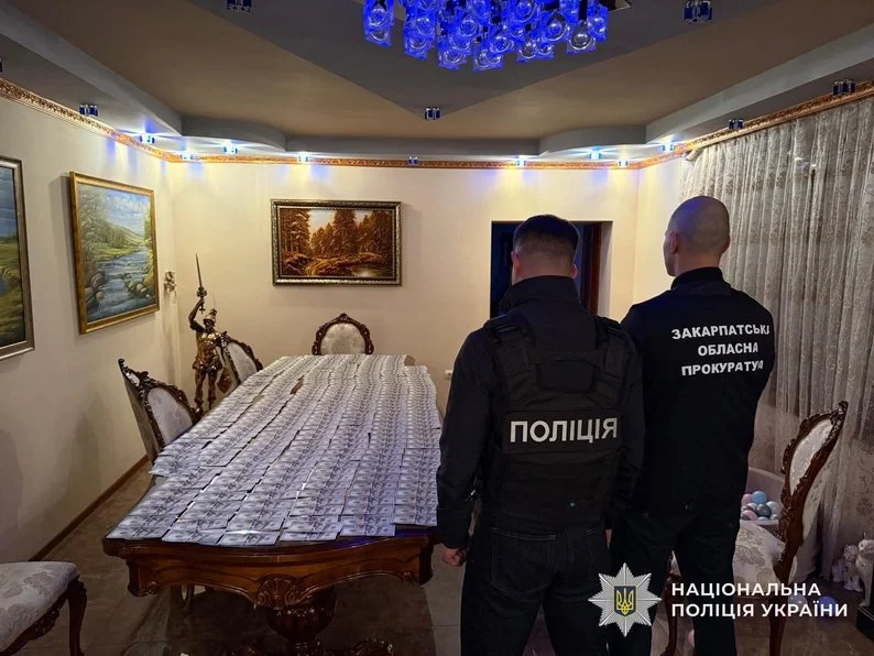 На Закарпатті затримали групу чоловіків, які під виглядом гравійного бізнесу переправляли ухилянтів за кордон