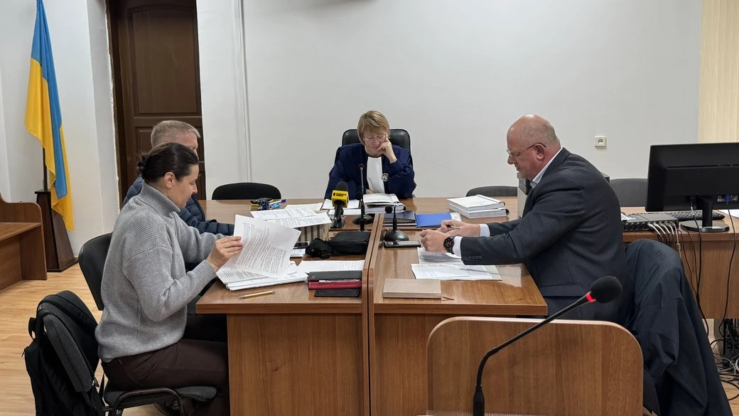 В Ужгороді суд розглядає справу про зарахування військовозобов’язаних до приватного вишу без іспитів