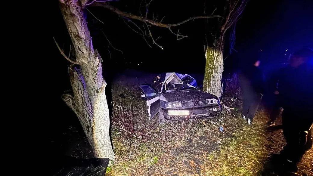 На Закарпатті під час аварії загинув 15-річний пасажир, ще троє підлітків травмовані