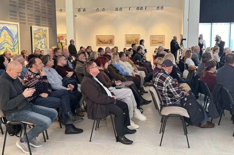 В Ужгороді презентували нову книгу Михайла Приймича про Горянську ротонду В Ужгороді презентували нову книгу Михайла Приймича про Горянську ротонду