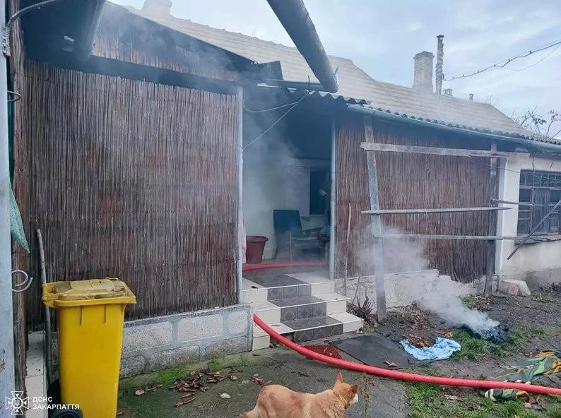 У Берегівському районі загорівся житловий будинок, загинув власник У Берегівському районі загорівся житловий будинок, загинув власник