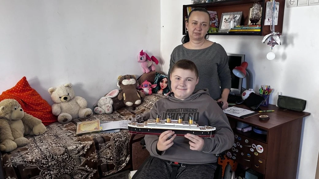 Історія боротьби та підтримки: як на Закарпатті живе 12-річний Денис із міодистрофією Дюшена