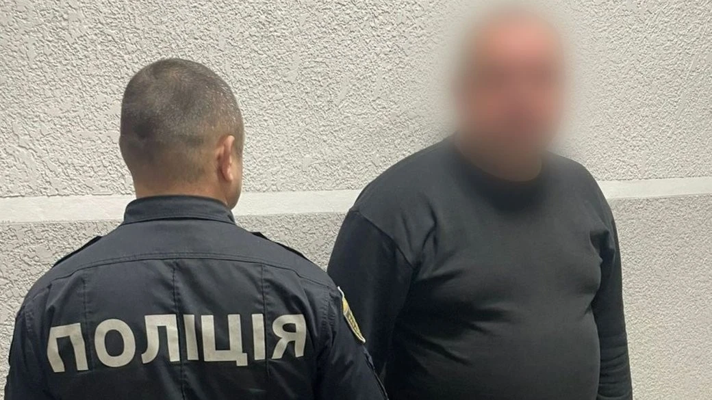 На Закарпатті викрили схему переправлення чоловіків у інкасаторському авто: затримано керівника підрозділу банку