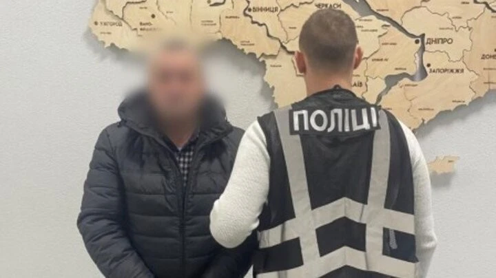 На Закарпатті затримали чоловіка за розбещення 8-річної дівчинки