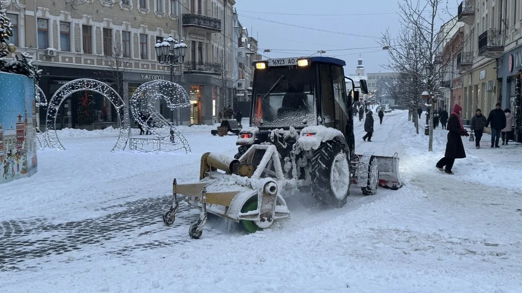 Ожеледиця в Ужгороді: за три дні до травмпункту звернулися десятки містян