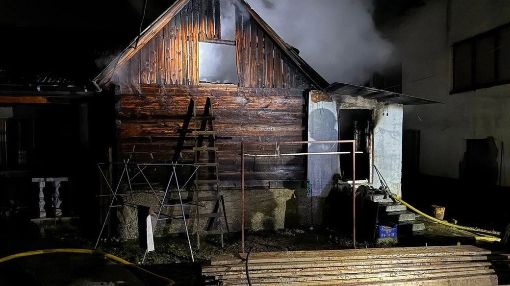 Нічна пожежа на Тячівщині забрала життя літньої жінки