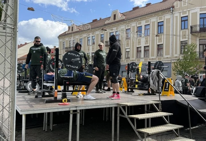 В Ужгороді зібралися ветерани з усієї країни на турнір адаптивного спорту