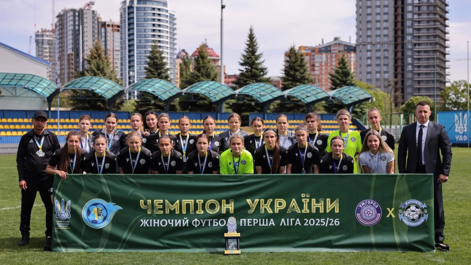 Жіночий футбол Закарпаття підкорює нові висоти: ЖФК «Ужгород» завойовує путівку до еліти