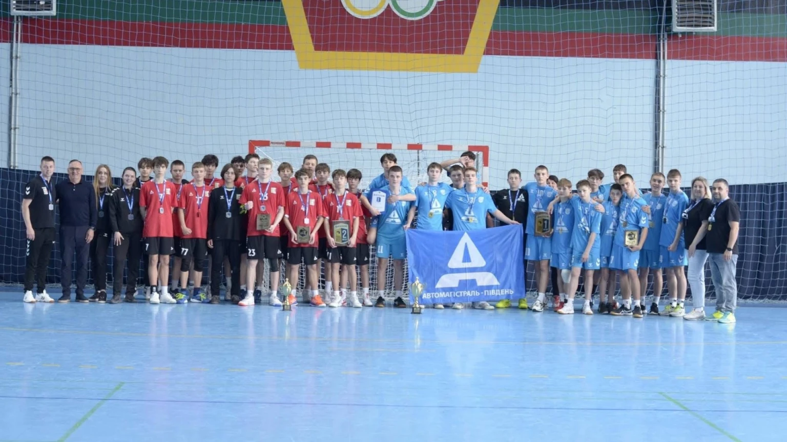 Срібний тріумф ужгородського фіналу: закарпатські гандболісти серед лідерів країни