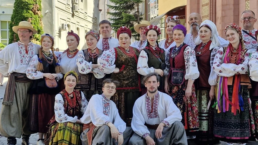 Культурне різноманіття в Ужгороді: місто вперше прийняло фольклорне свято “Шовкова косиця”
