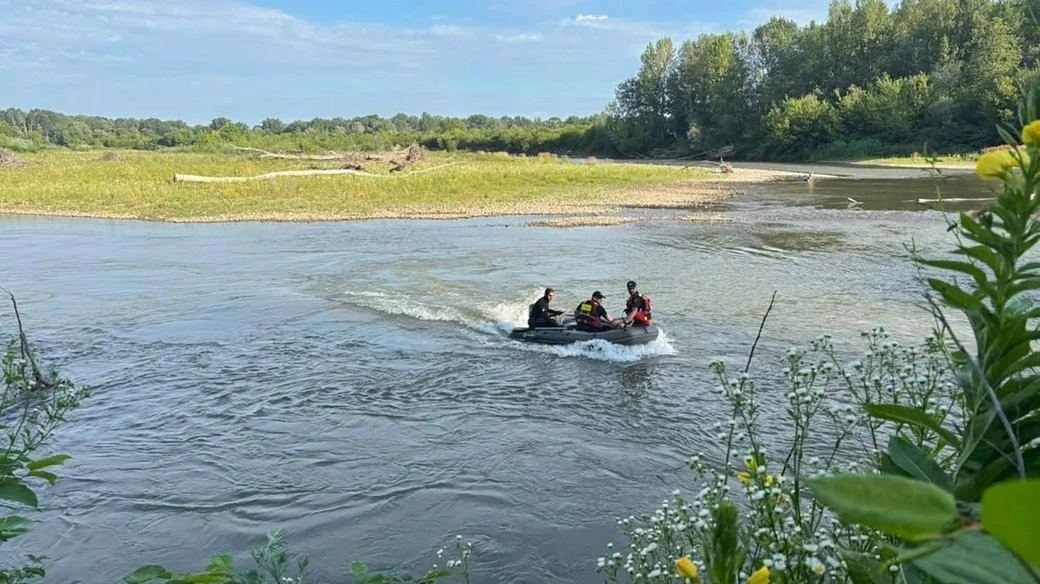 Трагедія на воді: на Закарпатті знесло чотирьох дітей, десятирічного хлопчика шукають водолази
