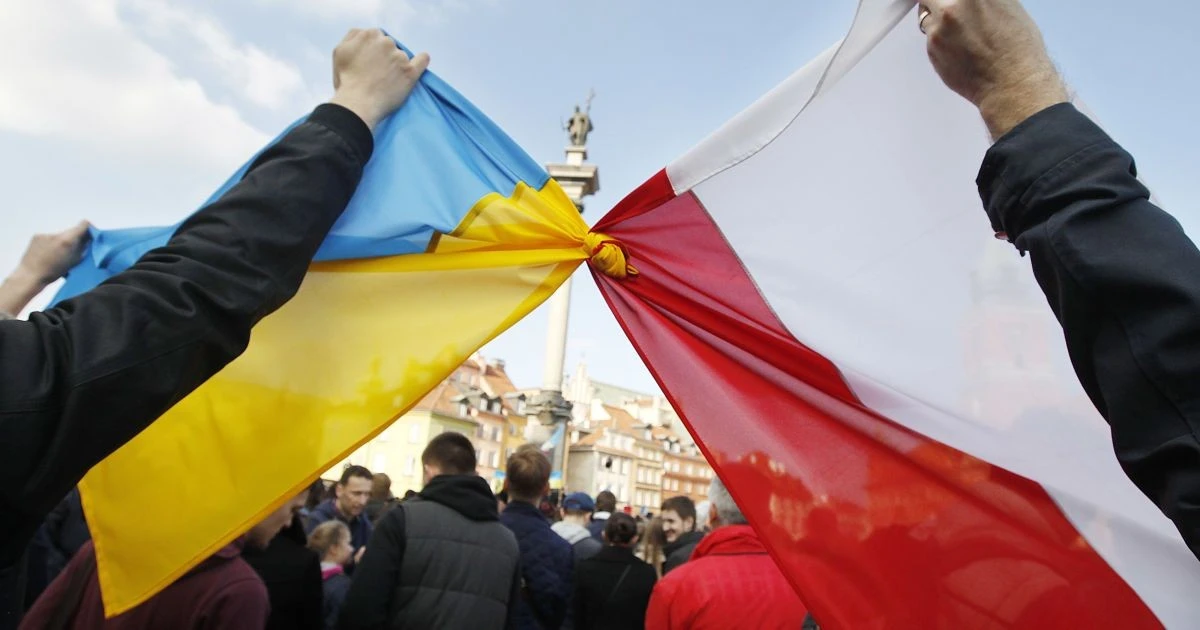 Польща закриває двері перед біженцями: чиновники масово відмовляють українцям у PESEL UKR
