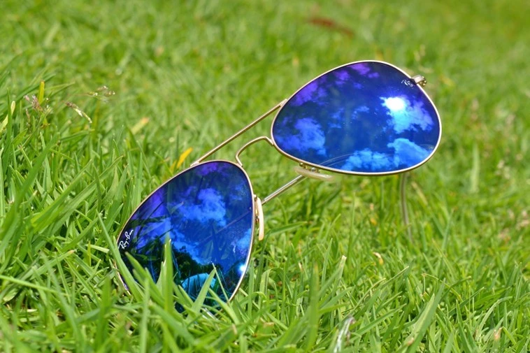 Секрет популярности Ray-Ban в концепции «Тихий люкс» и базовом гардеробе