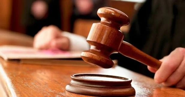 Шість років тюрми за психотропи в під’їзді: суд покарав серійного злочинця з Мукачева